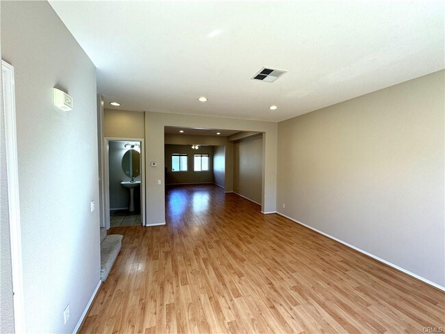 Building Photo - 16629 Yukon Ave