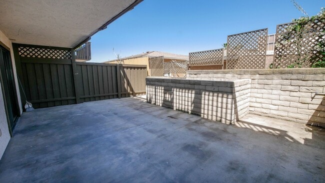 Building Photo - Coastal Charm in Ocean Beach – Loma Pacific Condo - Large Ground Level One Bedroom