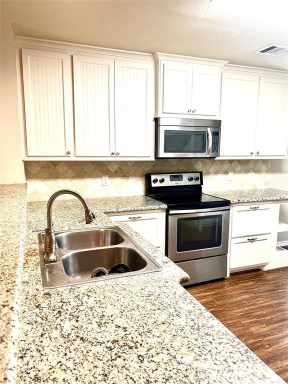 Building Photo - 14876 Cetus Ct