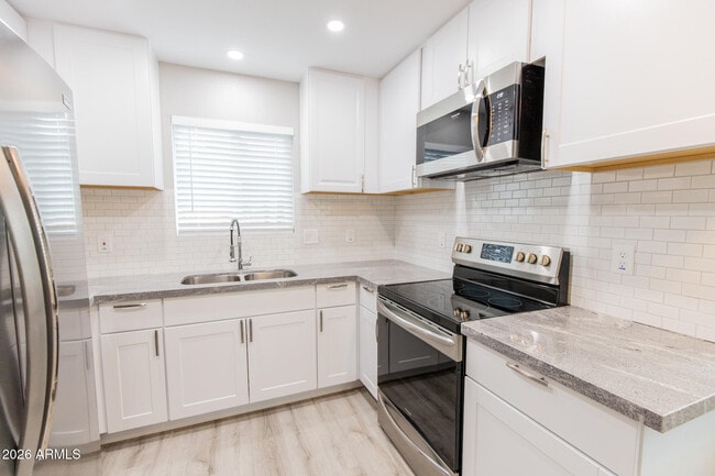 Building Photo - 4644 E Caballero St
