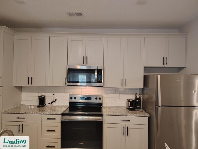 Building Photo - 120 NW 148th Terrace