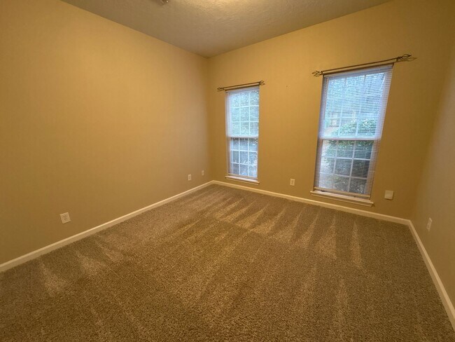 Building Photo - 1168 Lake Greenwood Dr