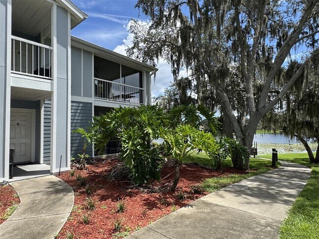 Building Photo - 2549 Grassy Point Dr