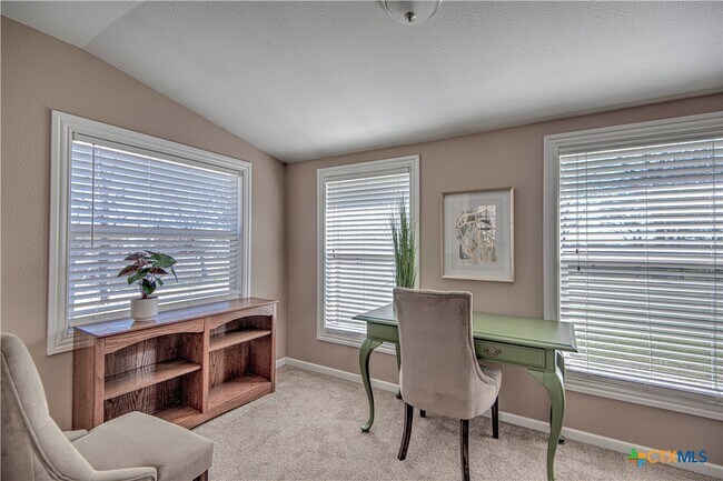 Building Photo - 1667 Primrose Trail