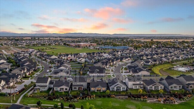 Building Photo - 10238 Hazy Gln Dr