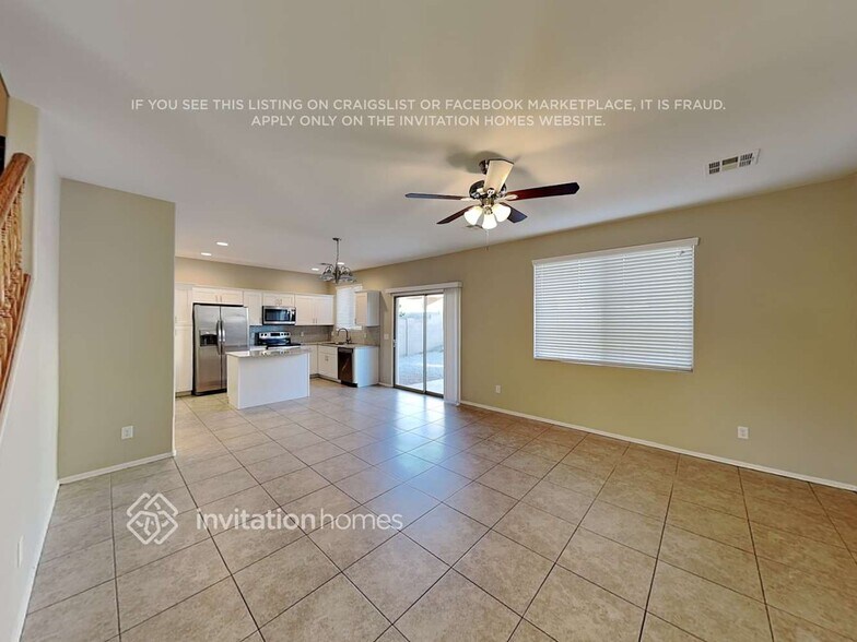 Building Photo - 17412 W Mandalay Ln