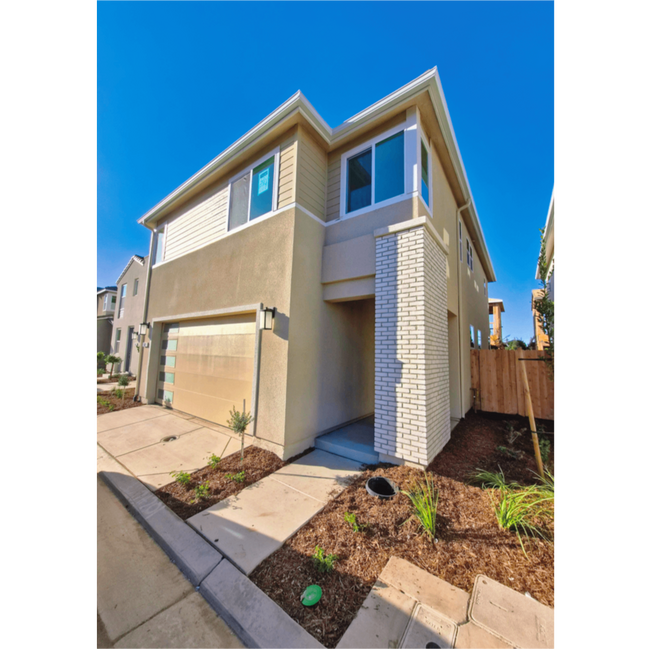 Primary Photo - Modern 3-Bedroom Home in the Exclusive Elev8ions Neighborhood of Clovis!