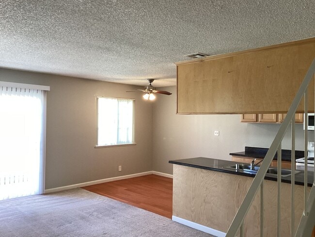 Building Photo - 460 W Alamos Ave