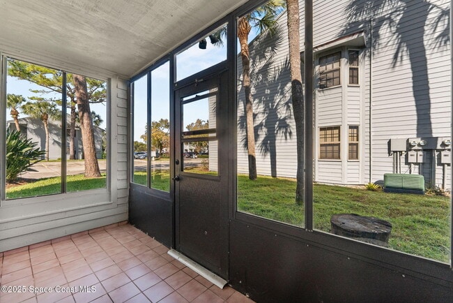 Building Photo - 1725 Harrison St