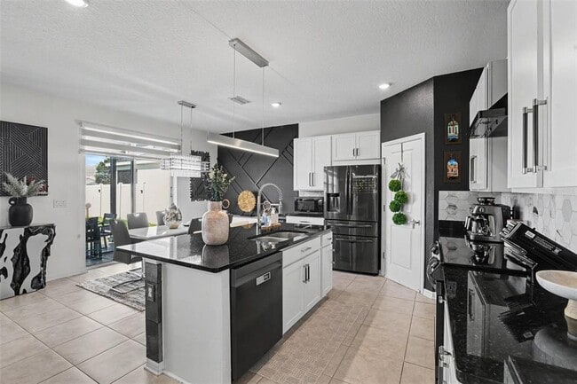 Building Photo - 11861 Brighton Knoll Loop