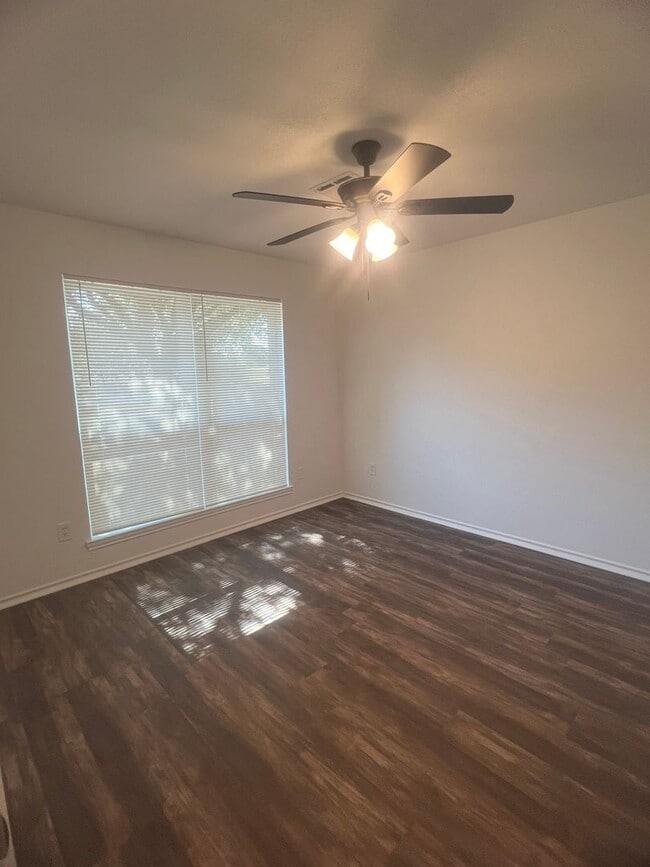 Building Photo - China Spring ISD Duplex