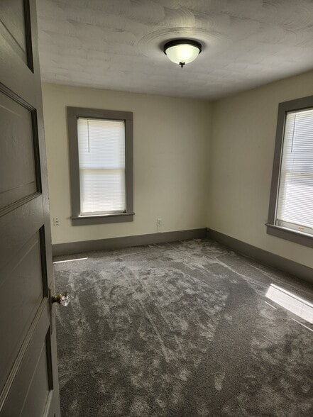 Building Photo - 86 Dawson Ave