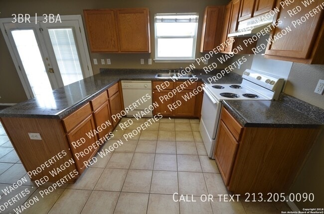 Building Photo - 9139 Laguna Hills