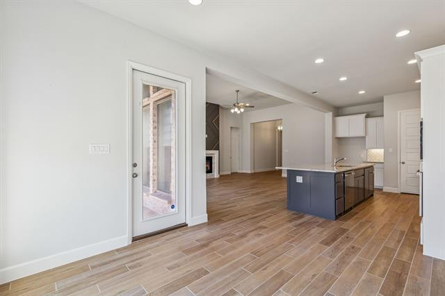 Building Photo - 3300 Honey Suckle Ln