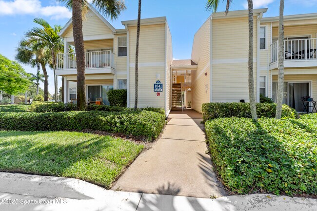 Primary Photo - 1841 Island Club Dr