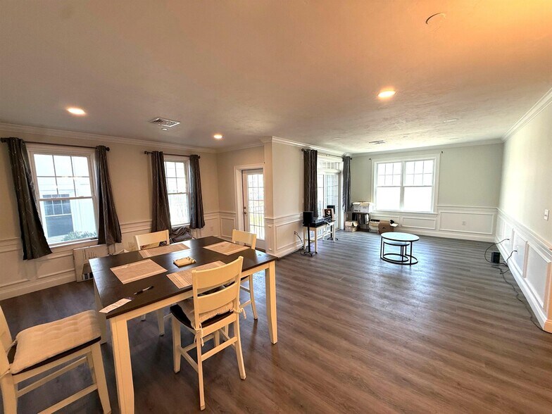 Building Photo - 320 Middlesex Ave