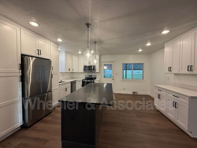 Building Photo - 3714 Brinker Ave