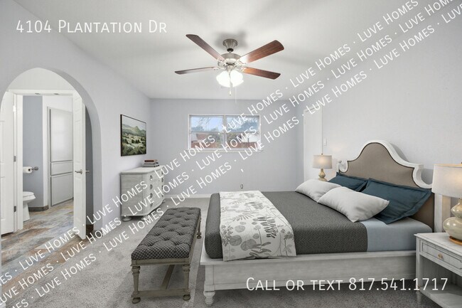 Building Photo - 4104 Plantation Dr