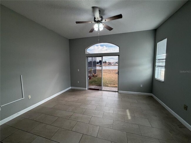 Building Photo - 2829 Middleton Cir