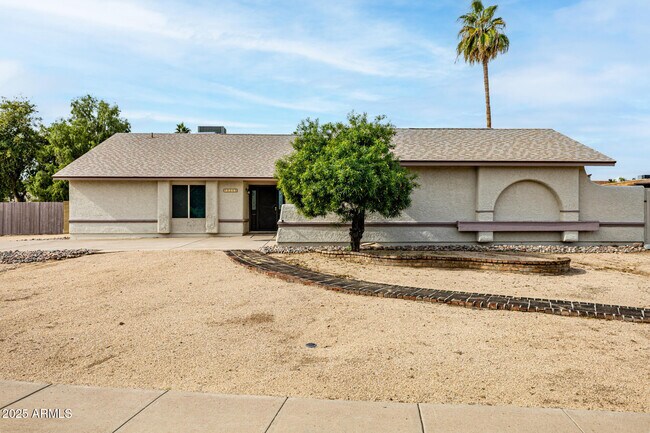 Building Photo - 16216 N 33rd Dr