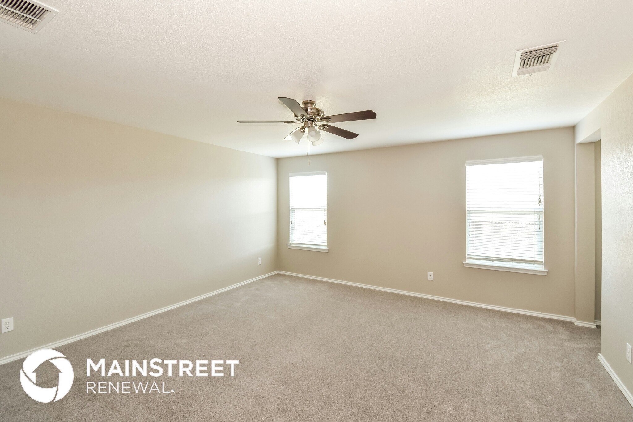 Building Photo - 7906 Horse Hollow