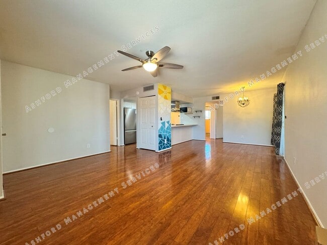 Building Photo - ***MOVE IN SPECIAL: REMODELED 4 BEDROOM HO...