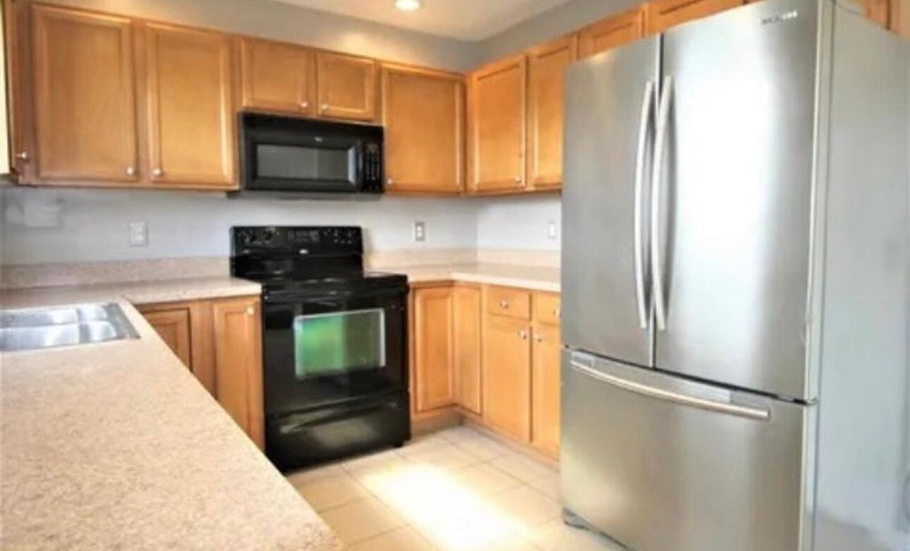 Building Photo - 428 Greathouse Dr