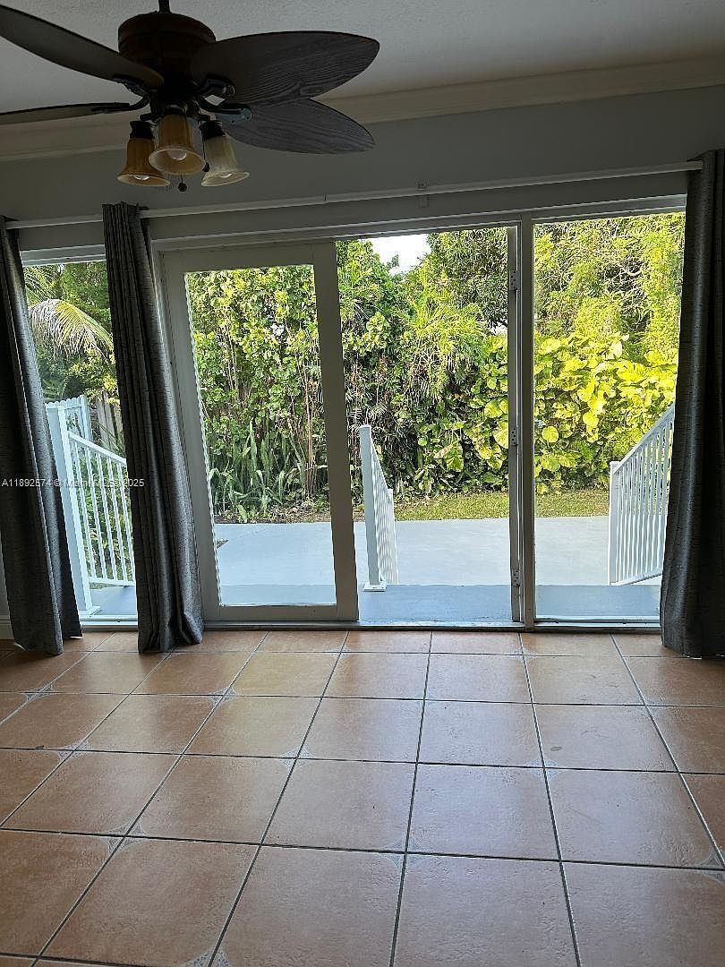 Building Photo - 2225 SW 21st Ter