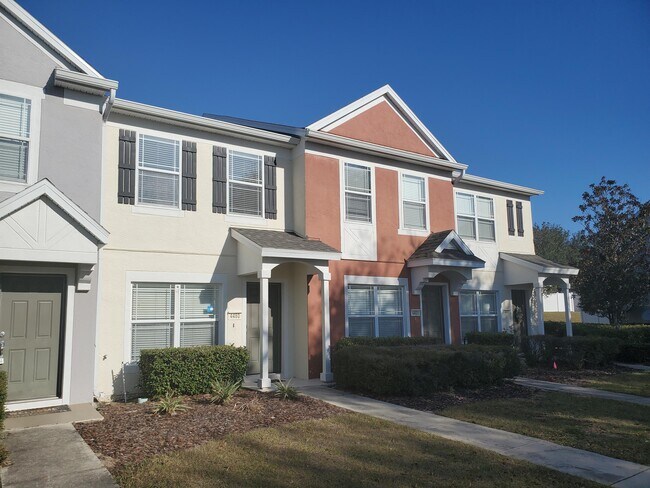 Building Photo - 4480 SW 49th Ave