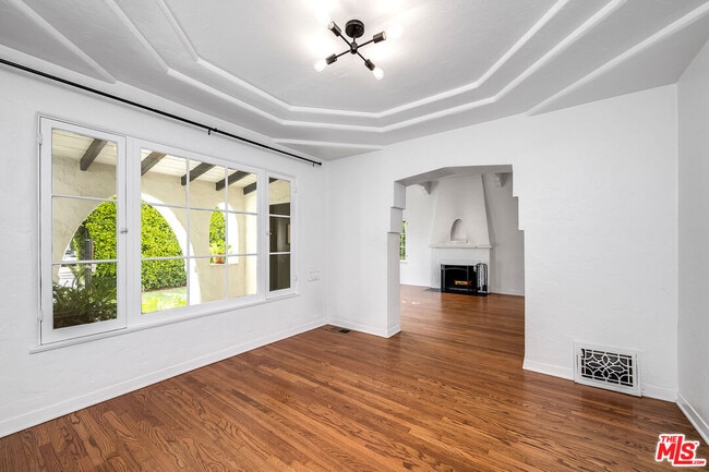 Building Photo - 601 Hayworth Ave