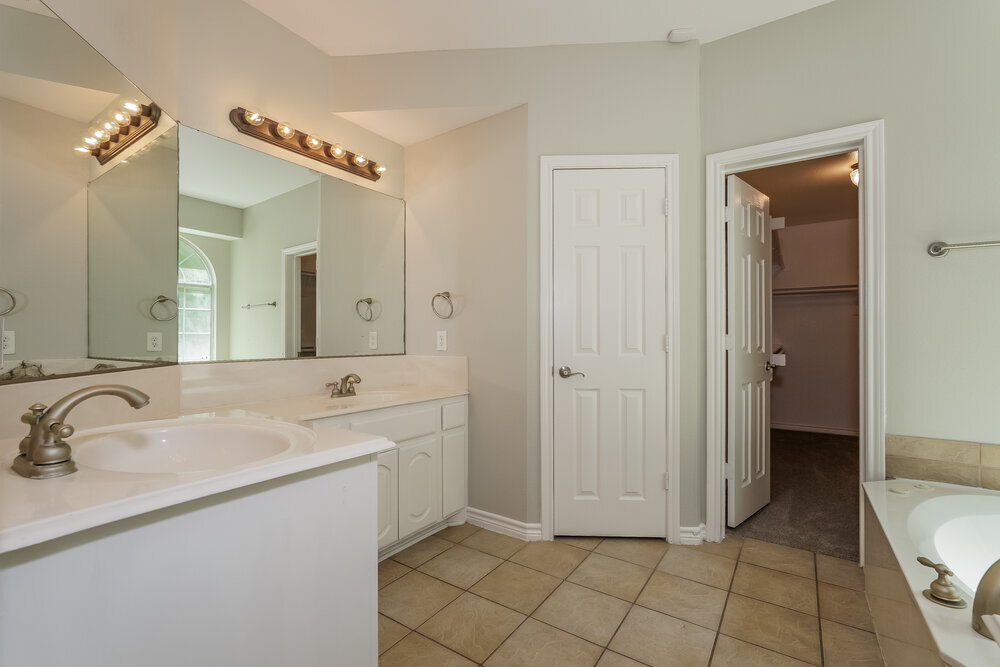 Building Photo - 1114 Fleming Ct