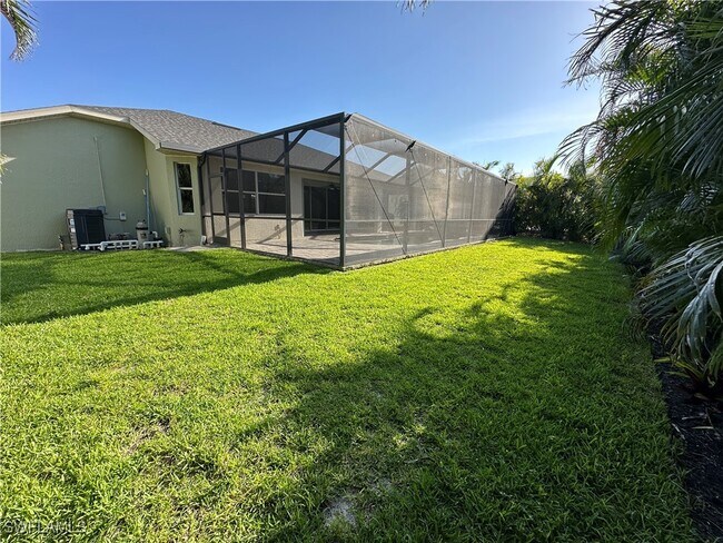 Building Photo - 1711 SW 45th St