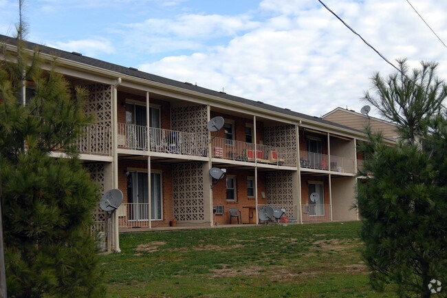 Building Photo - Polo Ridge Apartments