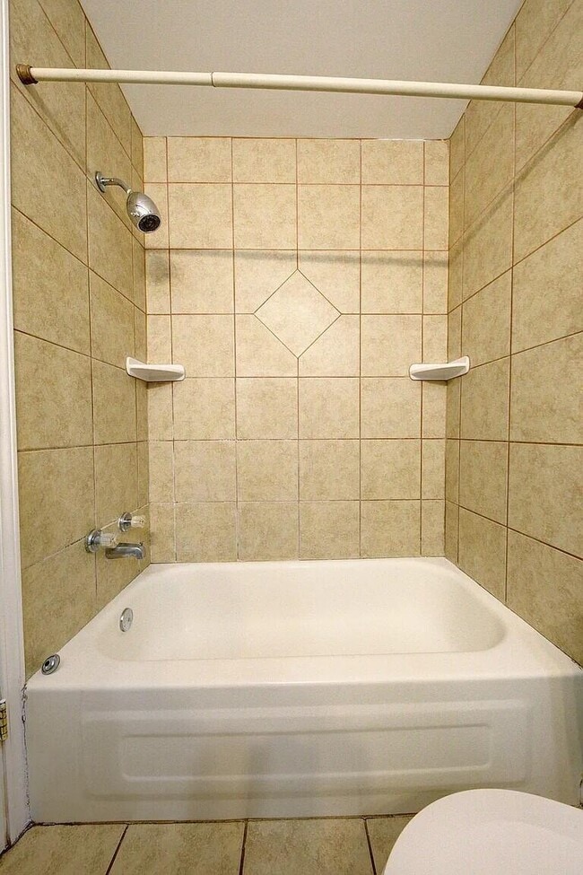 Building Photo - 260 W Unadilla St