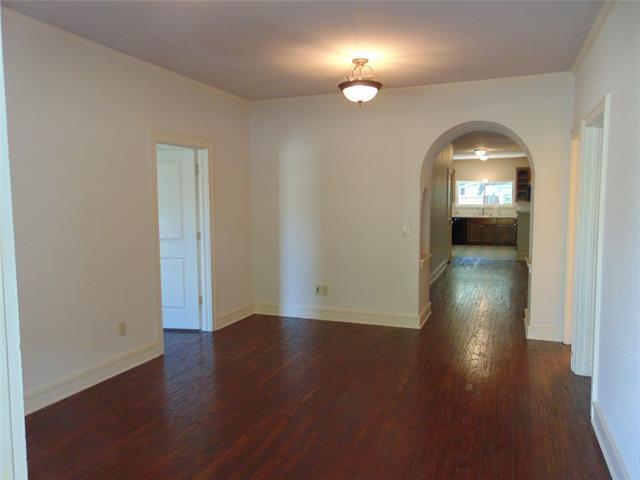 Building Photo - 10306 Country Club Dr