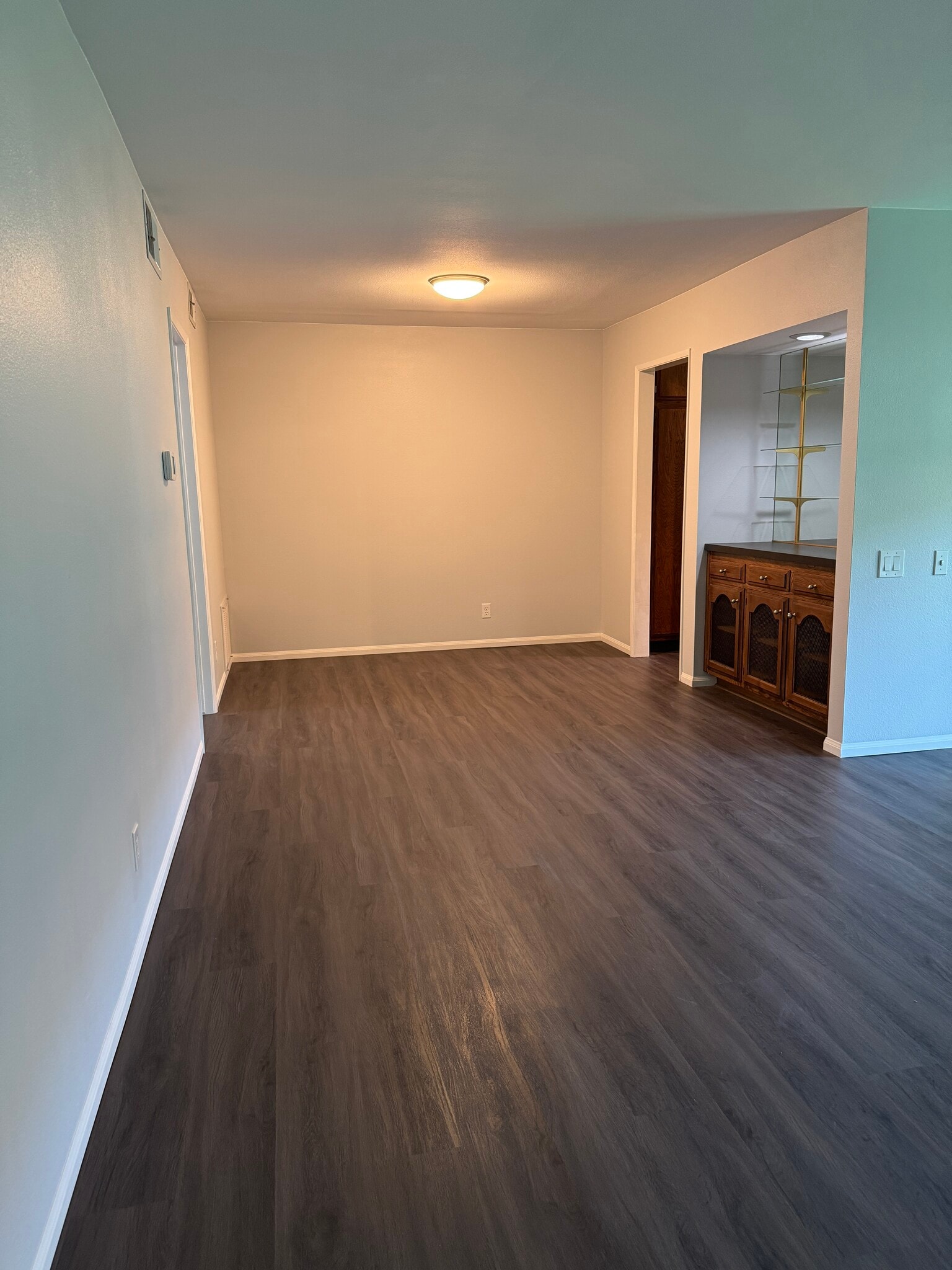 Building Photo - 31505 Lindero Canyon Rd