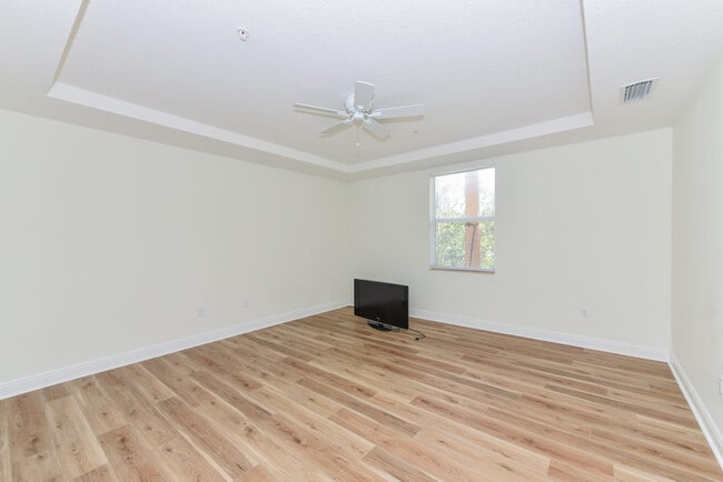 Building Photo - 12787 SE Old Cypress Dr