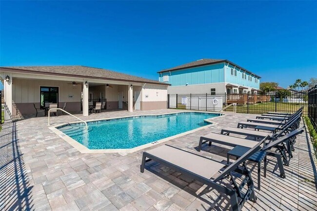 Building Photo - 2101 Sebring Pl