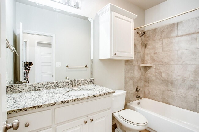 Building Photo - 2328 104th St