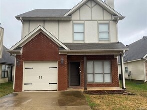 Building Photo - 6637 Ridgeview Cir