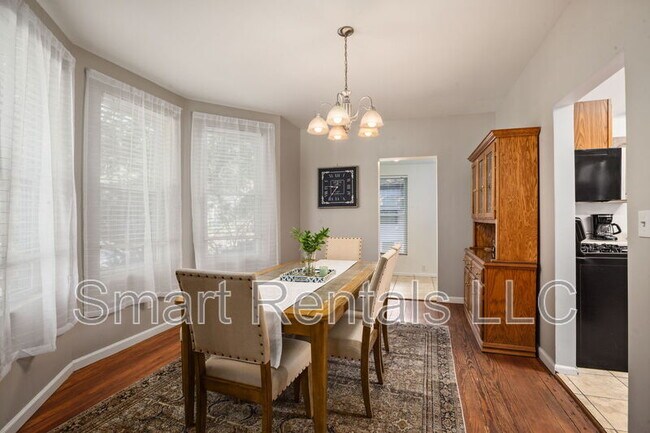 Building Photo - 7221 South St