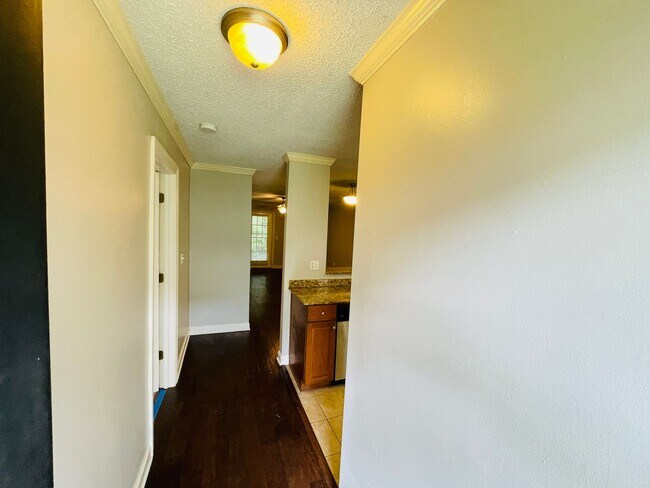 Building Photo - 2BR/2BA FOR RENT