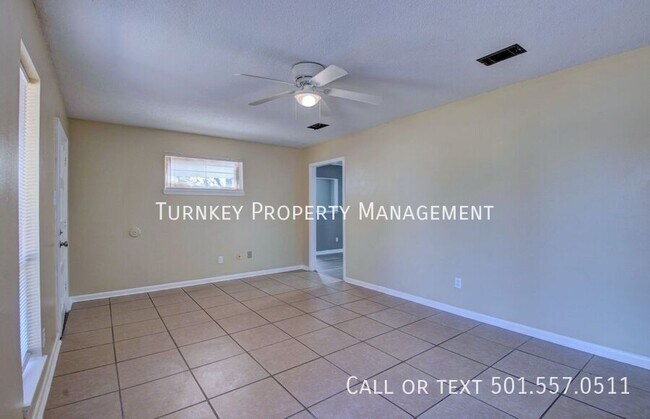 Building Photo - 202 Overland Trail