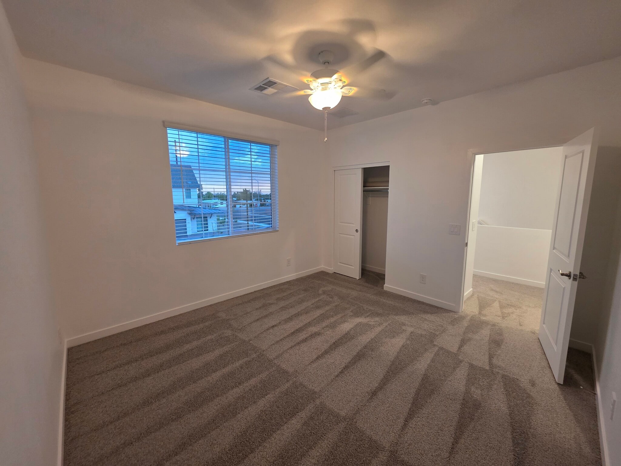 Building Photo - 8232 E University Dr