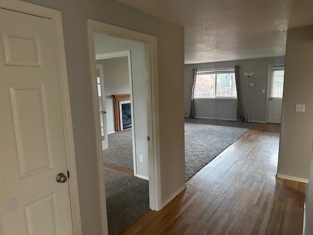 Building Photo - 61369 Elkhorn St