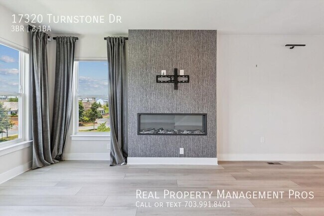 Building Photo - 17320 Turnstone Dr