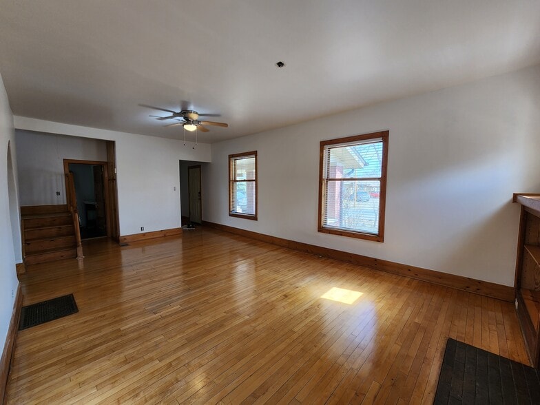 Building Photo - 3847 Bryant St