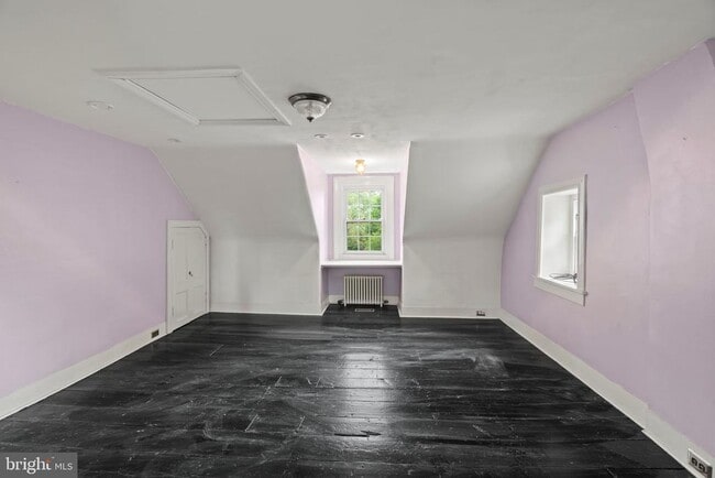 Building Photo - 209 N Bellevue Ave