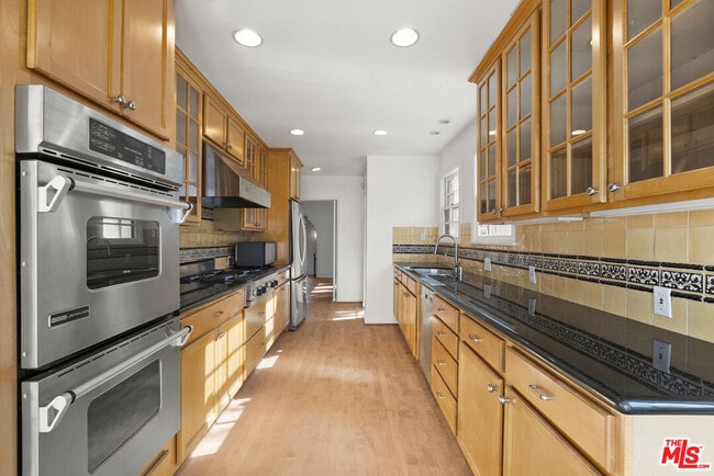 Building Photo - 2901 Angus St