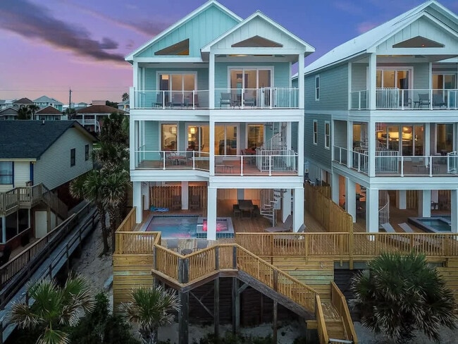Building Photo - 22343 Front Beach Rd